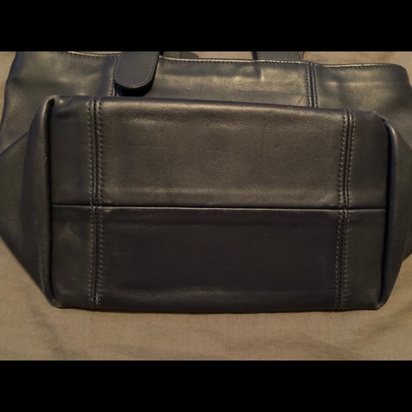 Authentic Coach Purse - Picture 9 of 9